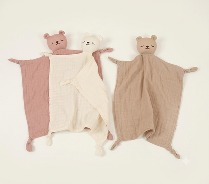 🧸 MamaNest™ Snuggle Bear Comforter