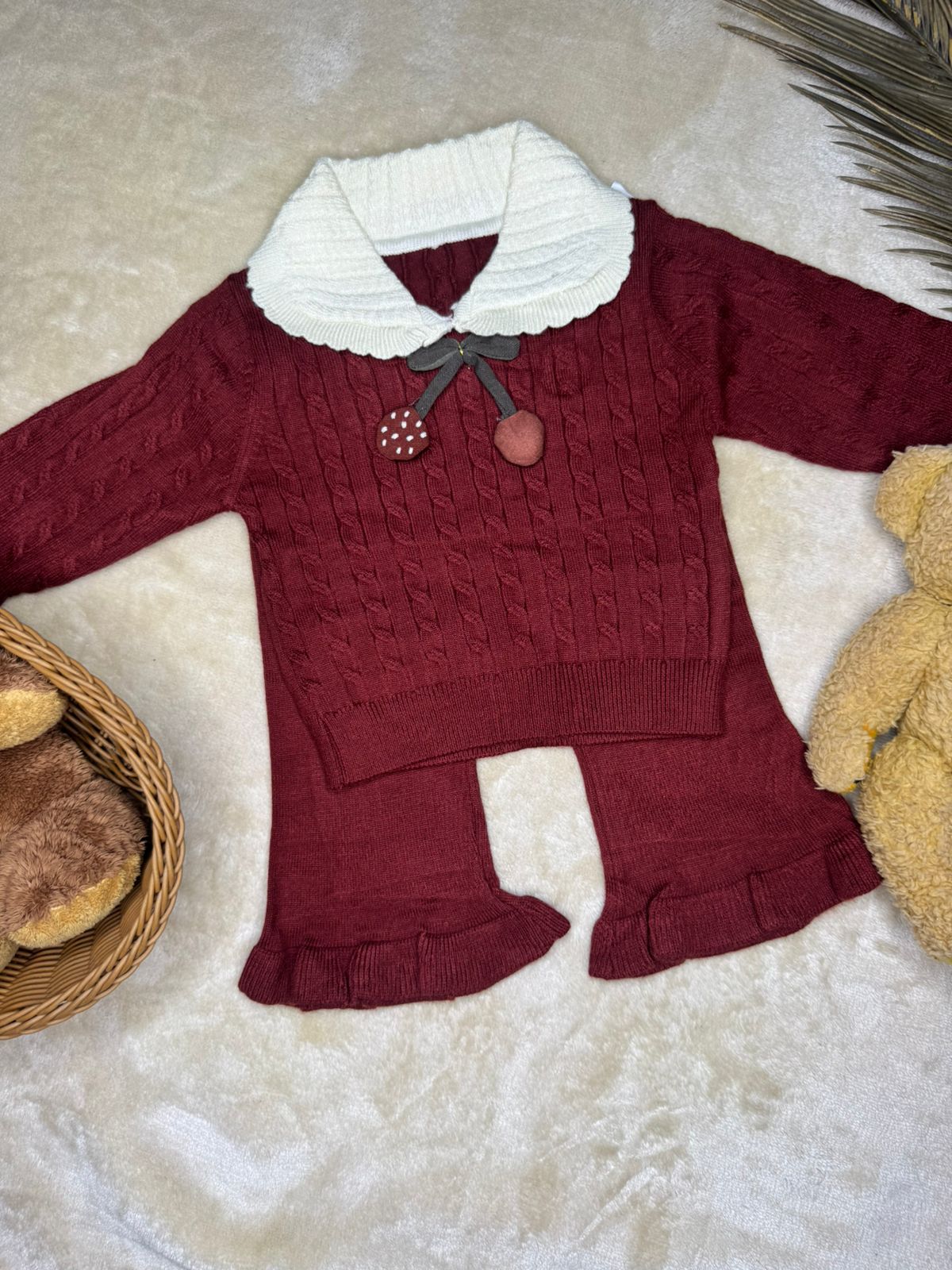 Berry Bloom Wool Set – Maroon Magic