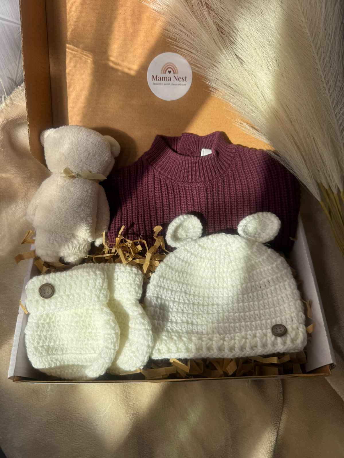 Berry Hugs Newborn Box
